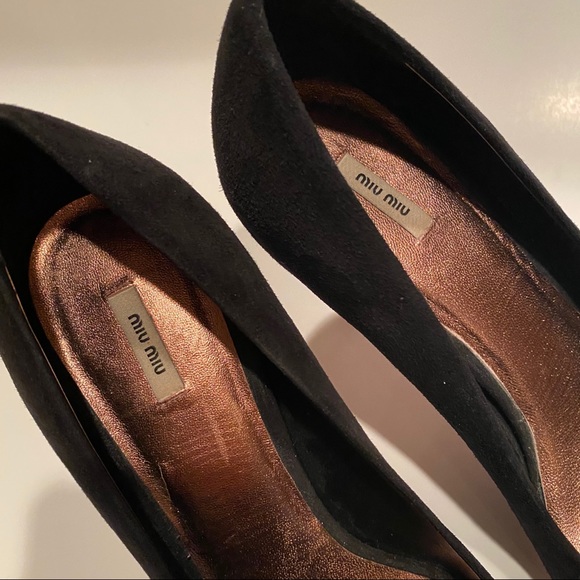 Miu Miu Heels Pointed Toe Classic Suede Black Gold - Picture 4 of 10
